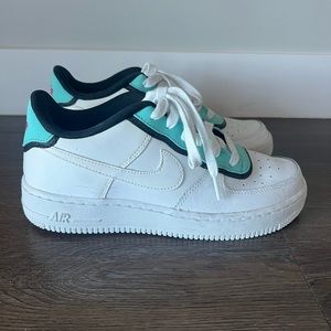 Nike Air forces 6.5 youth